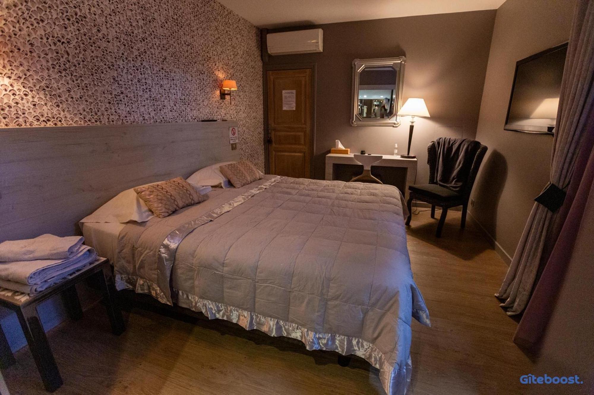 Hotel Le Val Des Sens Chatte Exterior foto